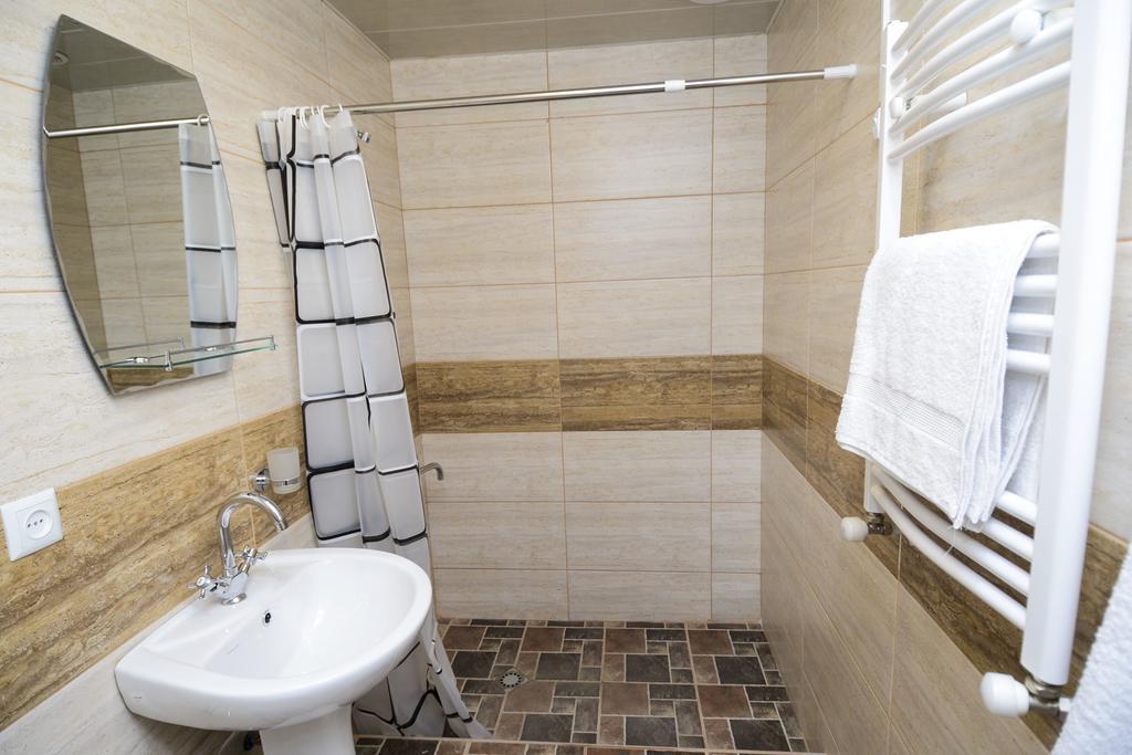 Solo Room Apartment Tbilisi Luaran gambar